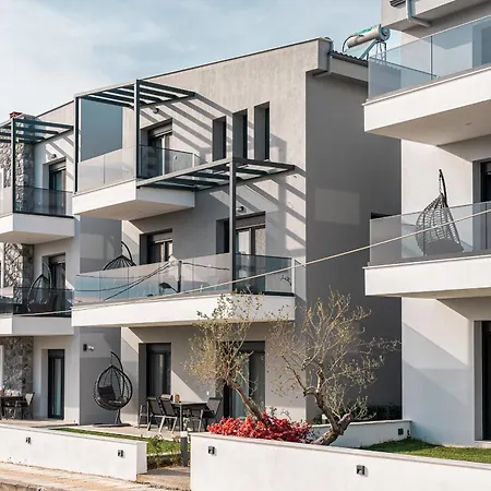 Hasi Two Bedroom Duplex Néa Mudaniá