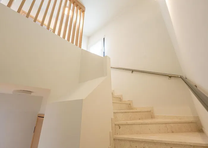 Hasi Two Bedroom Duplex Apartment Nea Moudania